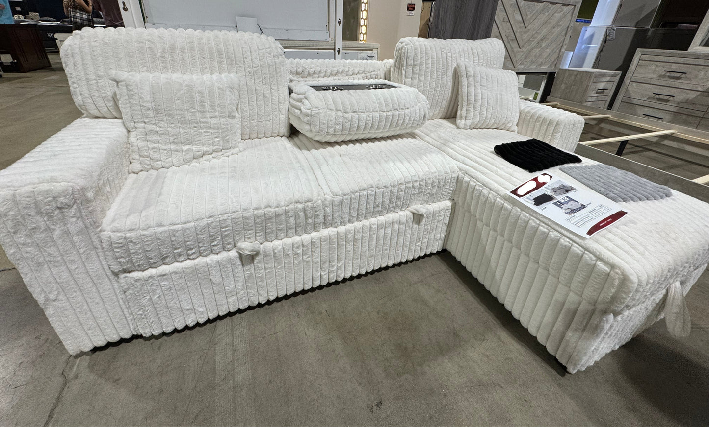 PLUSH SECTIONAL